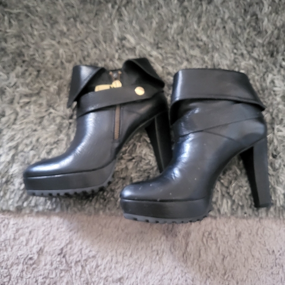 Diane Von Furstenberg Avalon Booties - Picture 2 of 4